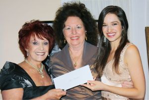 Shari Upbin, Marilyn Nelson, Chloe Dolandis